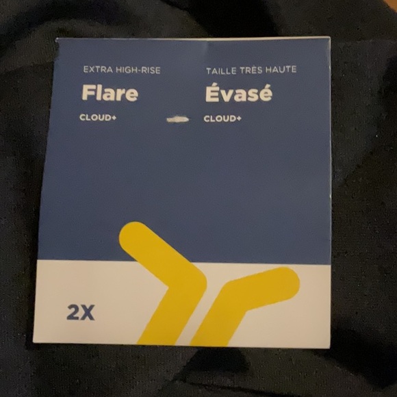 High-Waisted Cloud Comfy Flare Leggings - Picture 4 of 7